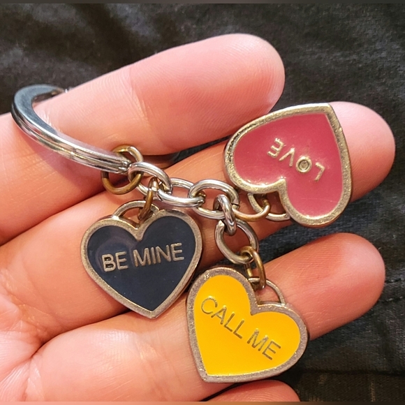 RARE Vintage Coach Heart Conversation Keychain Call Me Be Mine Love Hearts - Picture 4 of 4